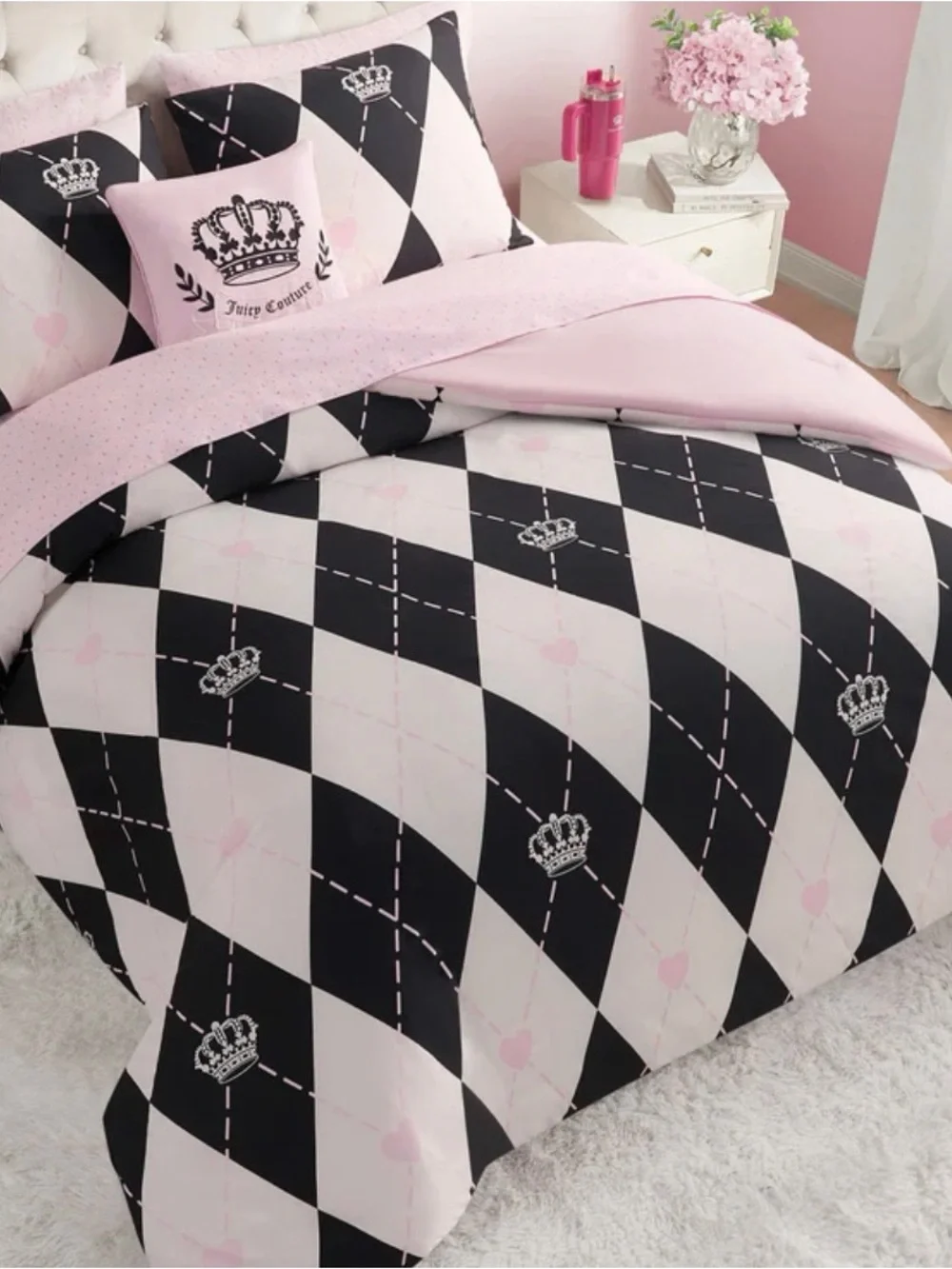Juicy Couture Pink and Black Crown Reversable Comforter Set BRAND NEW